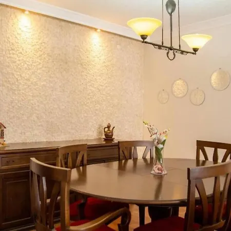 Daire Flat With Centrally Location - Near The Attractions In Karsiyaka