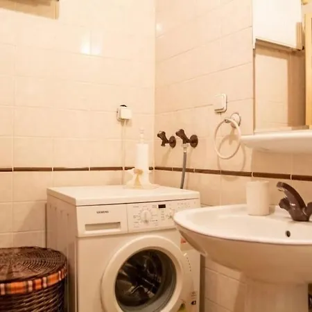 Flat With Centrally Location - Near The Attractions In Karsiyaka *